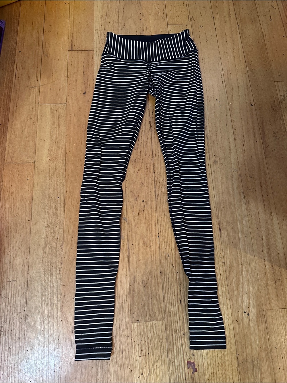 🖤🤍 Lululemon OG 2013 Wunder Under Parallel Stripe Pant Size 2 Rare